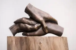 Advanced Lifecasting training and hand casting course training with award winning Global expert